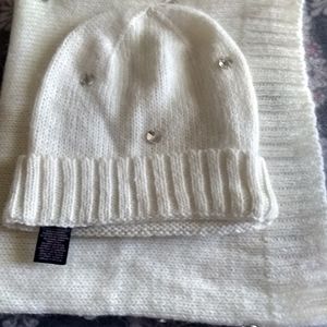 White knit scarf and hat  Victoria secret